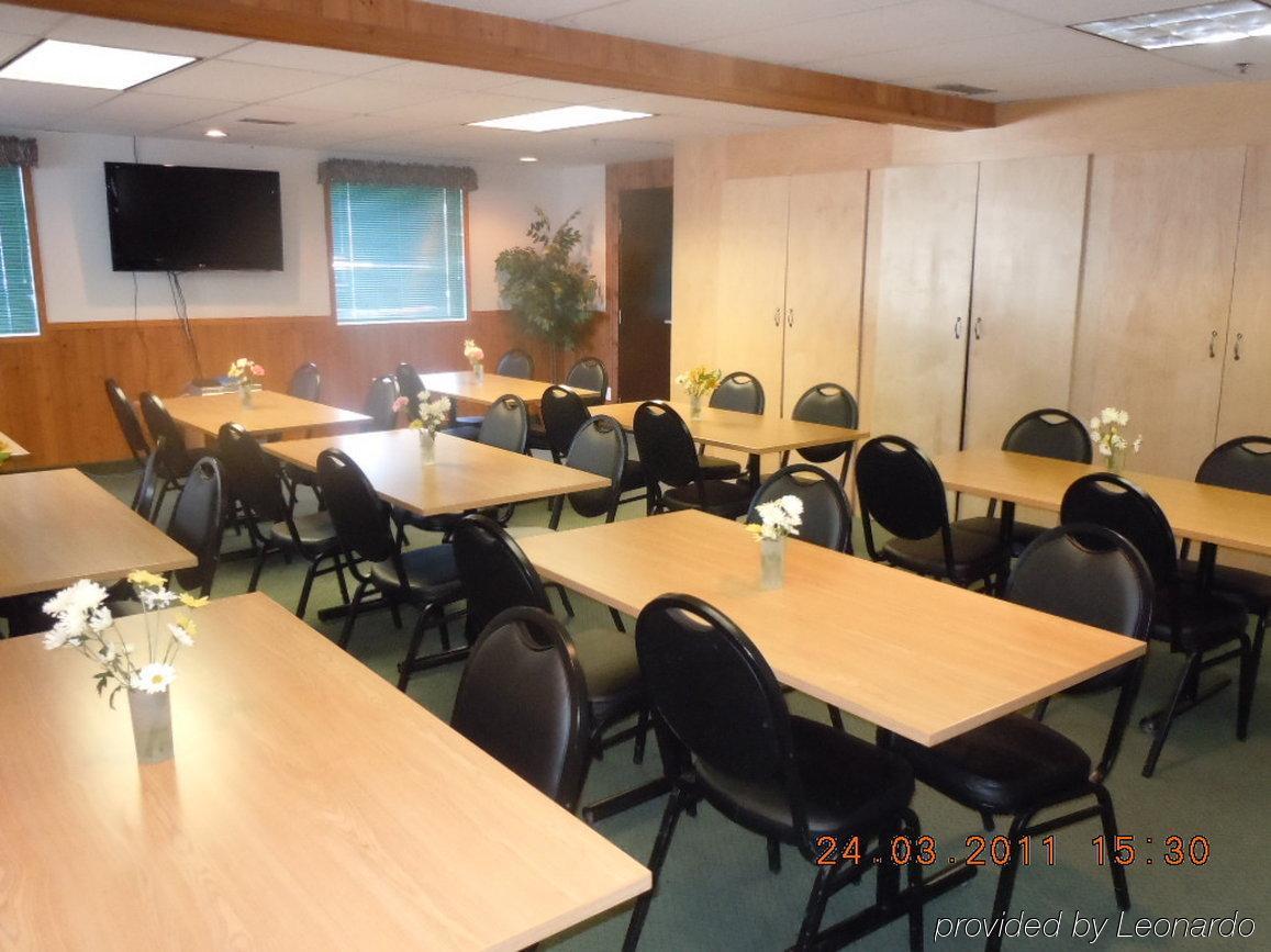 Hotel Super 8 By Wyndham Kenora Business foto