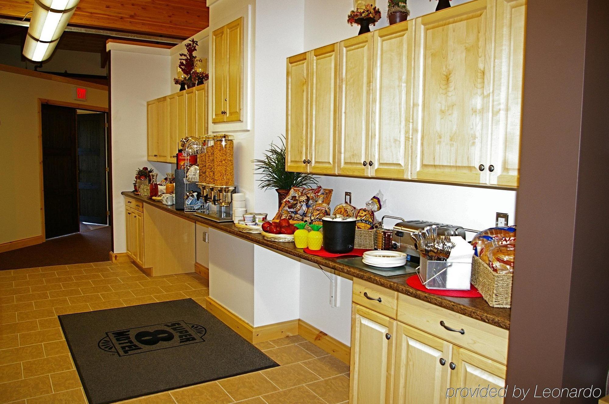 Hotel Super 8 By Wyndham Kenora Restaurant foto